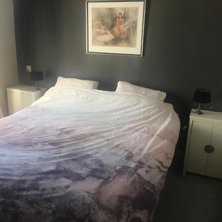 Luc's Place, jaccuzi, waterbed Zoeterwoude Exterior foto